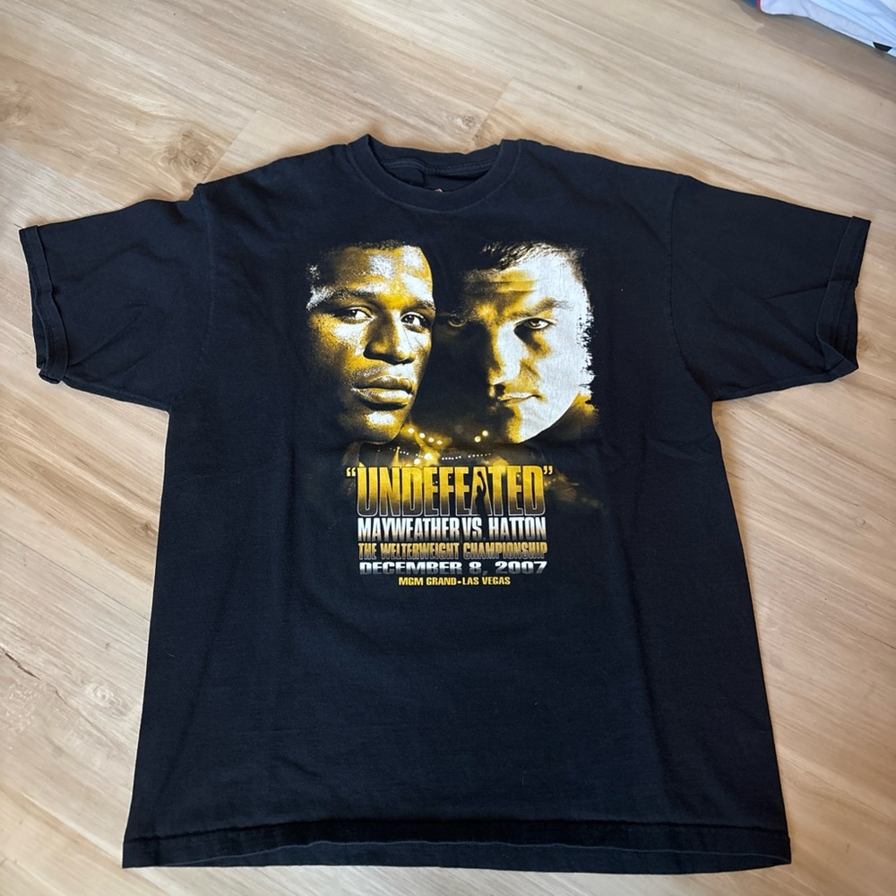 Y2K boxing tee